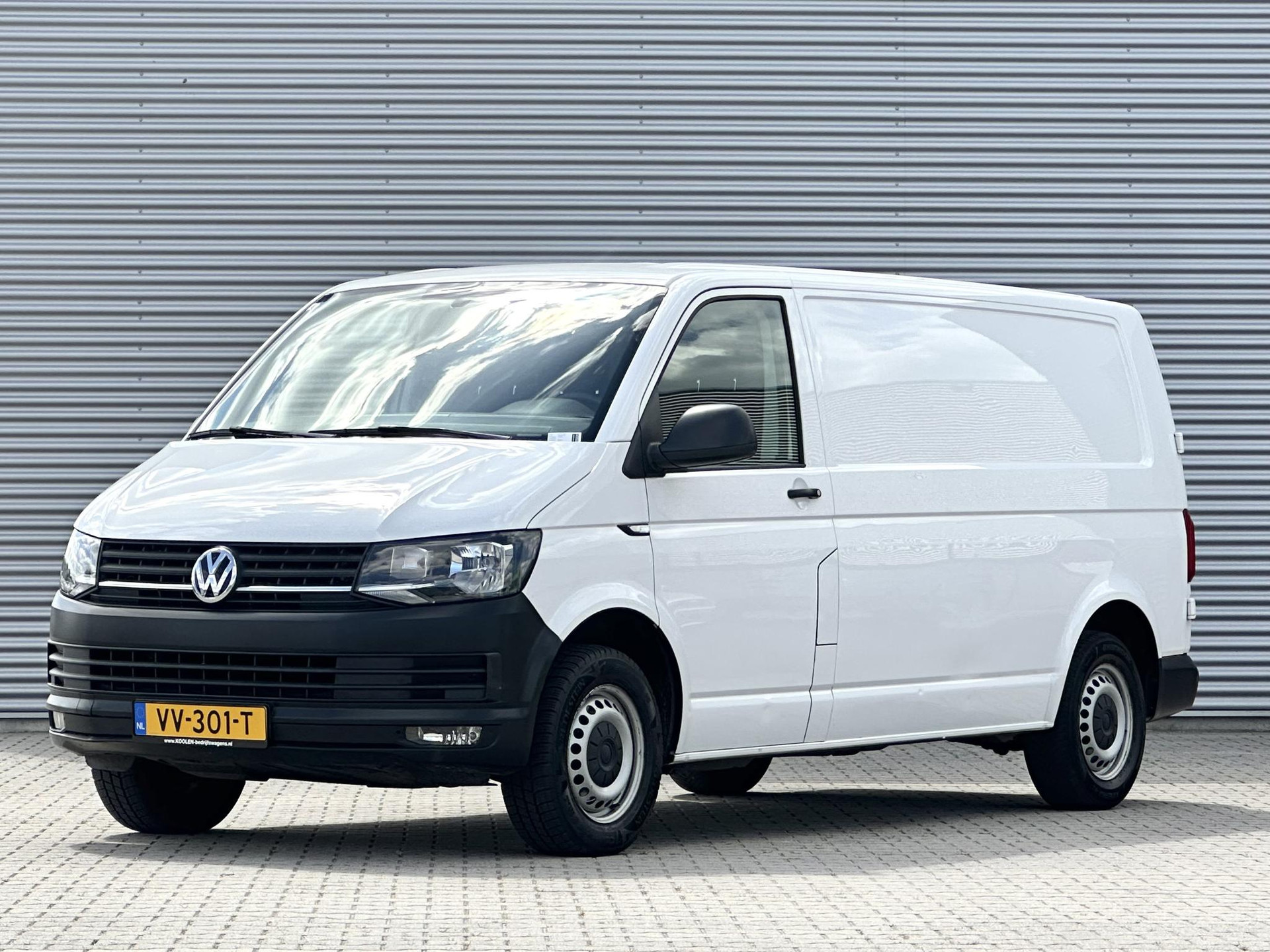44996702-0.jpg