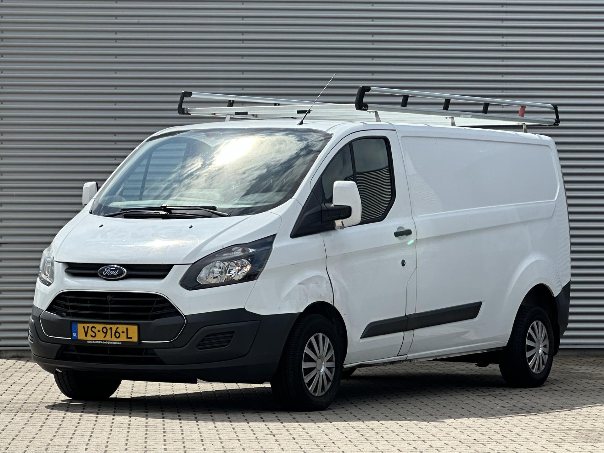 46763423-0.jpg