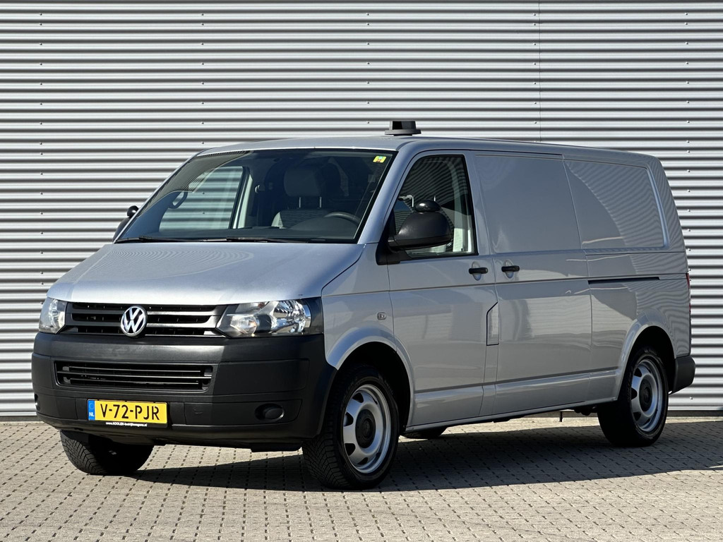 53033386