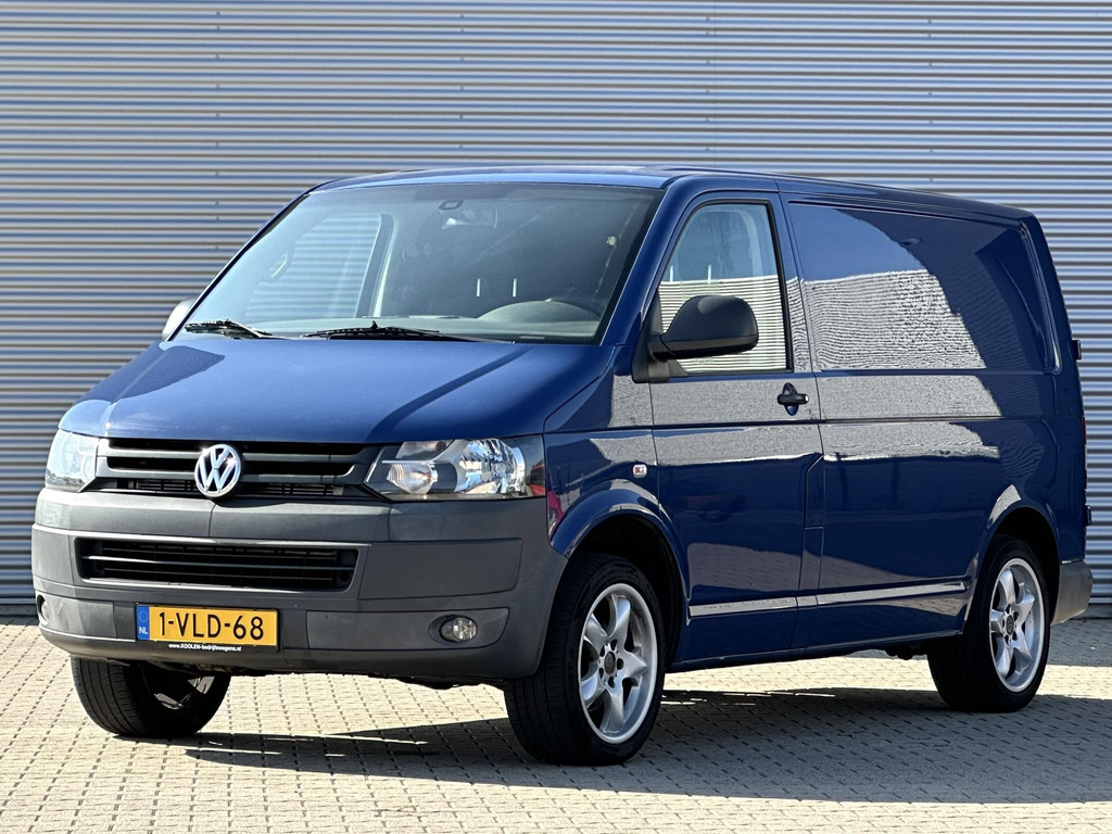 57201082